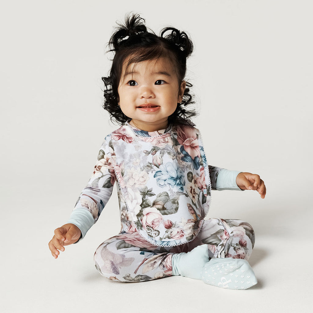 Amarantha Picot Bib Set