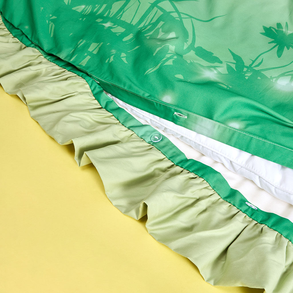 Disney Princess Snow White Reversible Ruffled Duvet Cover