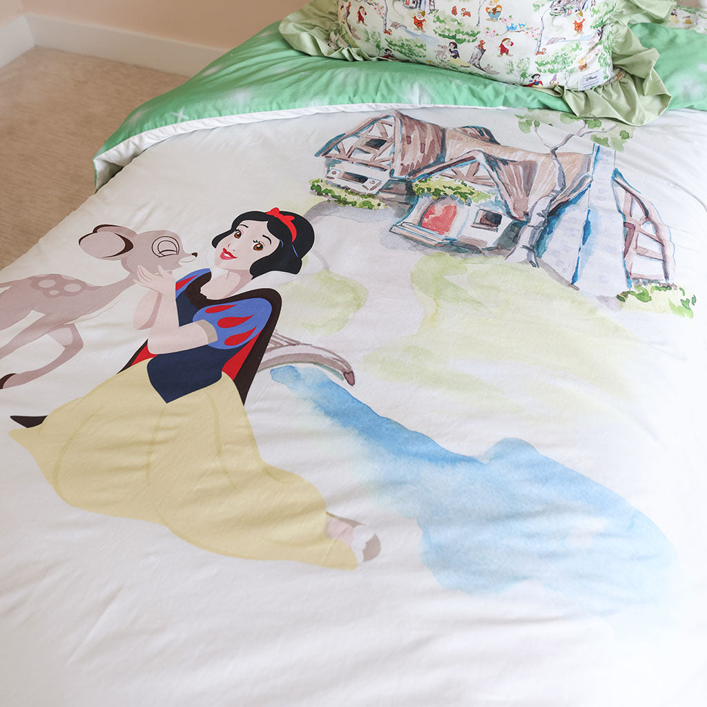 Disney Princess Snow White Reversible Ruffled Duvet Cover