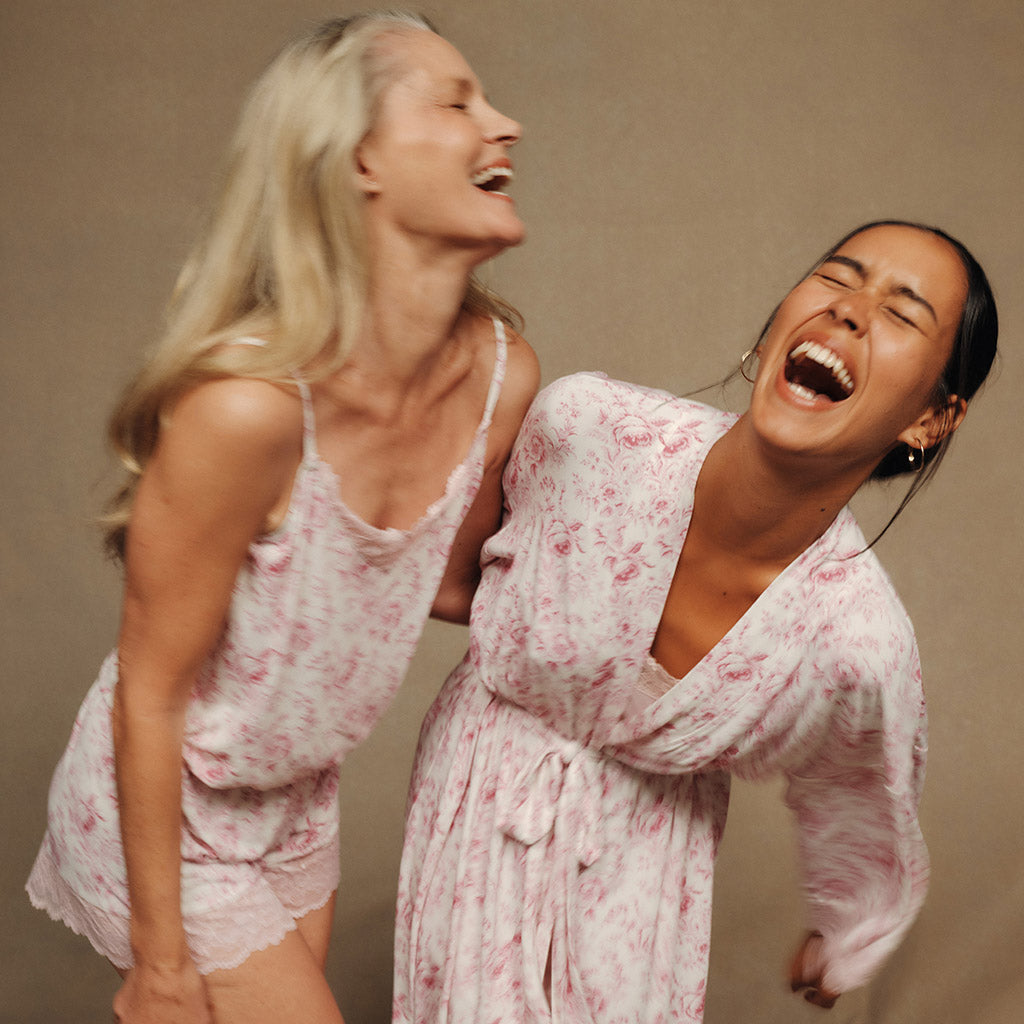 Jolene Women's Lace Robe