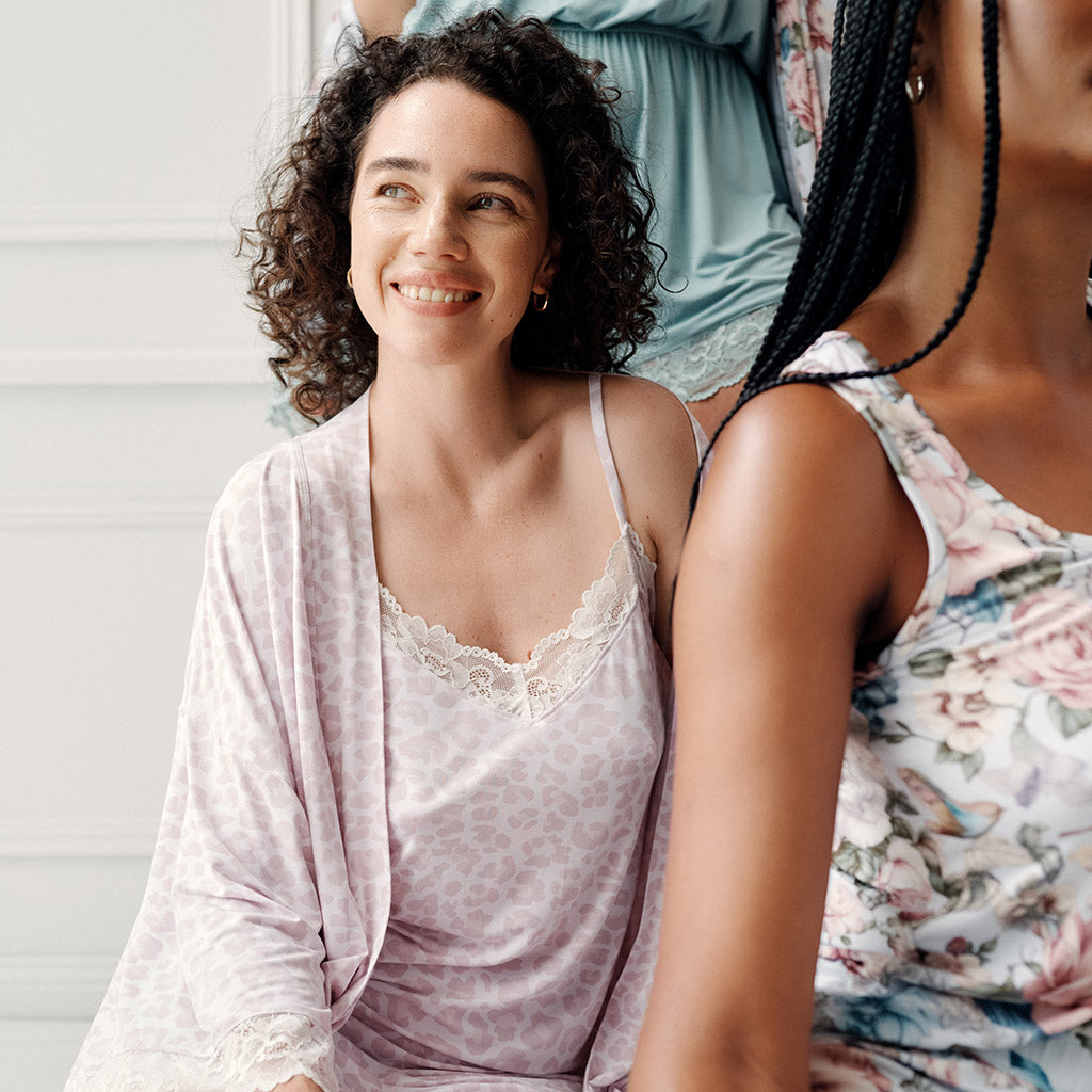 Amaya Women's Lace Robe